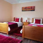 Casa Travessa Da Quinta * Мондин-ди-Башту