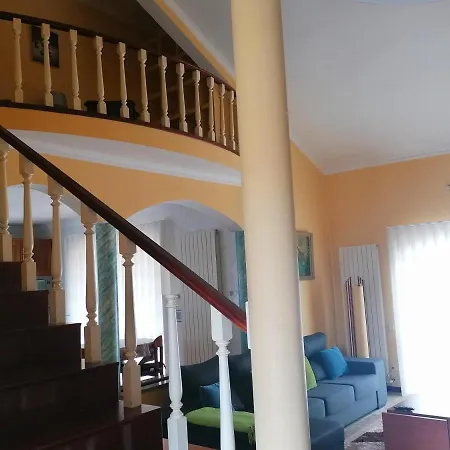 Casa Travessa Da Quinta Feriehus